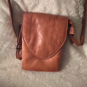 Latico Leather PIPPA Cognac Crossbody Bag With Magnetic Closure/Adjustable Strap